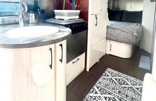 Hendersonville House | NEW LISTING! Glamping in the mountains by RedAwning