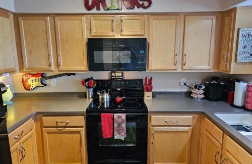 North Capitol Apartment | NEW LISTING! GORGEOUS Downtown Nashville Walk to ALL On the RIVER #3