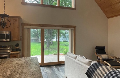 Nisswa House | New Listing Gull Lake East Side 1bed/1bath w/loft guesthouse in charming Nisswa