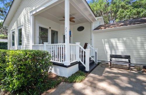 Beaufort House | New Listing - Historical Home in Mossy Oaks