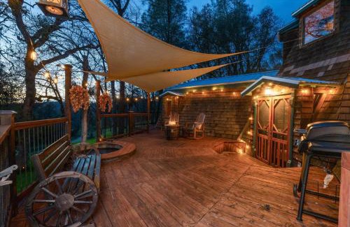 Coarsegold House | New Listing- Hobbit House @ Yosemite w/spa/firepit/unique