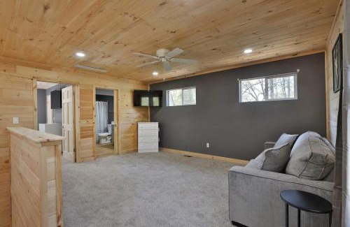 Logan House | New listing- Hocking Hills Modern Cabin