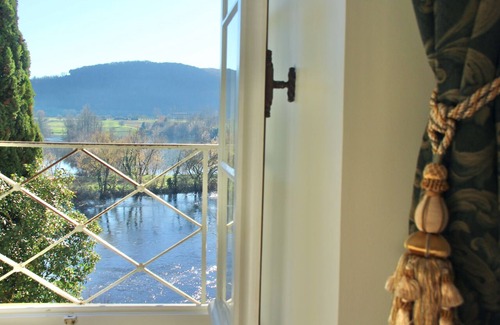 Beynac-et-Cazenac House | New Listing! Maison Delluc with Spectacular Vistas
