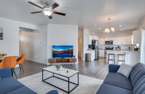 Eagle Mountain House | *New Listing* | Modern Home In Silicon Slopes