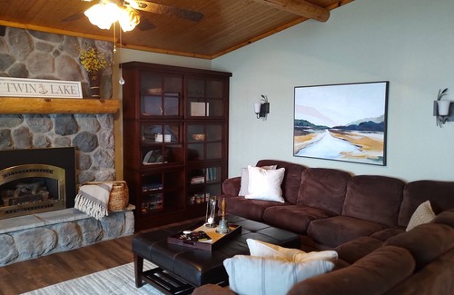 Lewiston House | New Listing on West Twin Lake - Bennington Pontoon Available to Rent