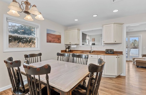 Buzzards Bay House | NEW LISTING! Pond Front 4BD-A/C, Deck, Hot Tub & Dock, Right on Queen Sewell Pond