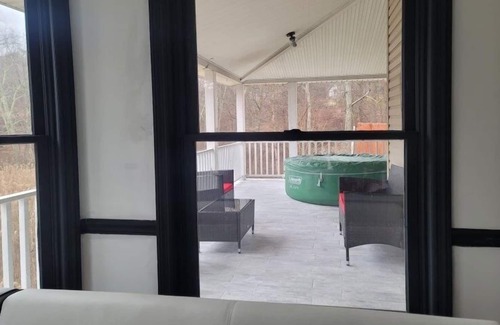 Putnam Valley House | NEW LISTING! Putnam Valley Estate 4BR - Hot Tub Fireplace by RedAwning