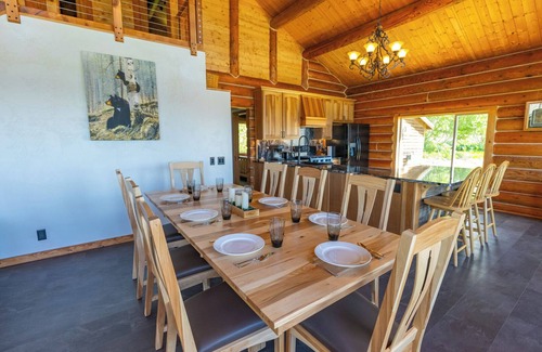 Fritz Creek Cabin | New Listing - Quiet Alaskan Luxury Cabin Overlooking Kachemak Bay