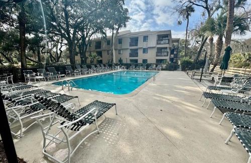 North Forest Beach Apartment | New Listing Sands Villa Steps to the Beach Flip-Flop Getaways