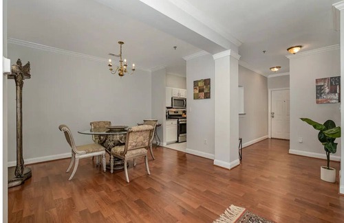 Barclay Downs House | NEW LISTING! Sleek & Stylish Condo in Southpark by RedAwning
