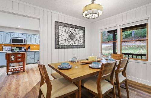 Aska Cabin | New Listing Specials! Spacious - Fire Pit - Pool Table - Shuffleboard