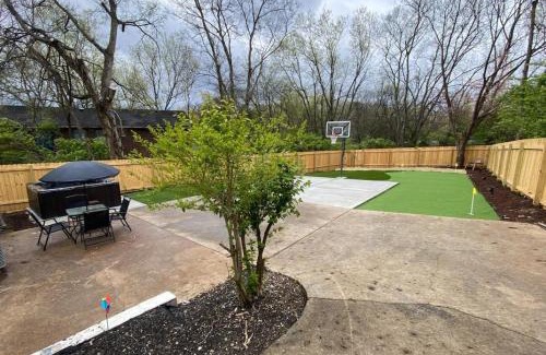 Nashville House | New Listing The Playhouse with Spa Games & More