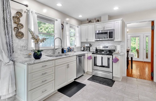 Orange Villa | NEW LISTING! Tranquil Lakefront Villa Retreat on Lake Orange by RedAwning
