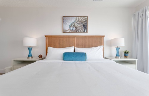 Jacksonville Beach Hotel | New Listing | Boutique Hotel | 1-BR Oceanfront - F