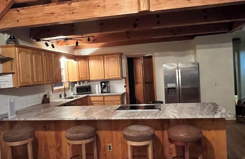 Kyle Ski Chalet | New Listing! Wander the Mtns-Off The Beaten Path Chalet- in Nantahala AC, WiFi