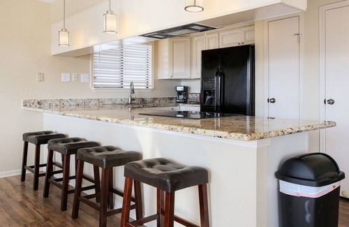 Galveston House | New Listing! Waterfront Home on Tiki Island, Only 5 Miles to Galveston-Tiki Retreat