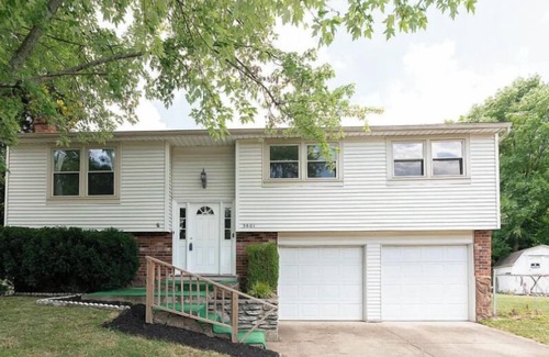 Buechel House | New Louisville house -10m from Downtown, Large Family-sized house