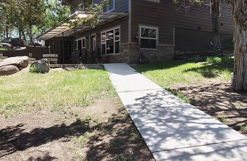 Whitehall House | New! Lower Level Ranch Home - 10 mins to Town
