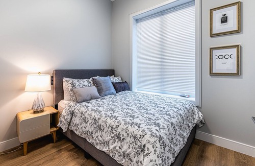 Marpole House | New Luxury 3 Bedroom Duplex