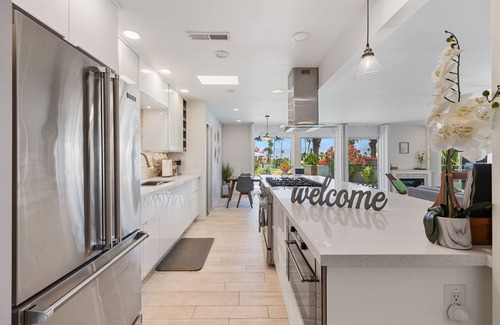 Palm Desert House | New luxury 3bed 3bath El Paseo golf course pool home! Book Oct or Dec now!