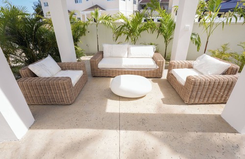Nassau Condo | NEW Luxury Condo/Location/Pool/Beach/Baha Mar UNIT 4