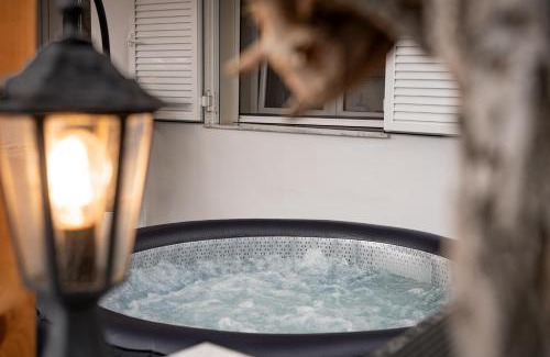 Salakos House | New - Luxury Getaway with Jacuzzi Platanos House - Salakos
