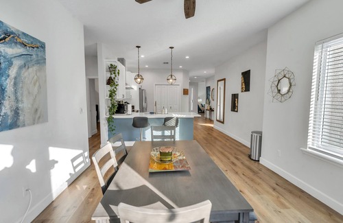 Meadowlawn House | NEW Luxury pool home w/hot tub, KING bed, close to beach, firepit