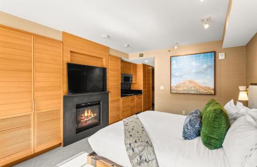 Snowmass Village Apartment | New! Luxury Resort Ski In Ski Out Studio