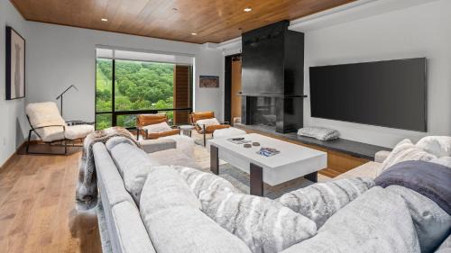 Stowe Area House | New luxury ski in ski out 4 bedroom at One At Spruce Peak By Stowe Mountain Rentals