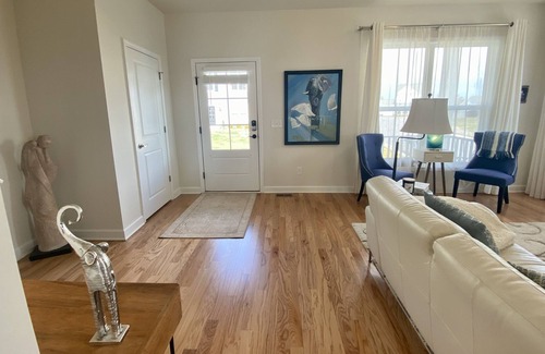 Christiansburg House | New Luxury Townhome Minutes from Virginia Tech