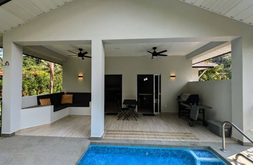 Cristo Rey House | NEW Luxury Villa Pool & King Bed - Cascade
