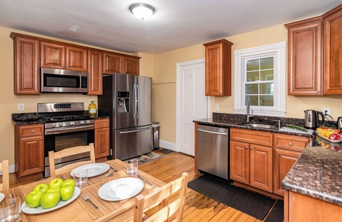 Bryn Mawr House | NEW - Mainline Train, Colleges, Hospital
