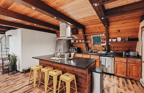 Sisters Cabin | NEW ! Majestic A-Frame on 5 acres!