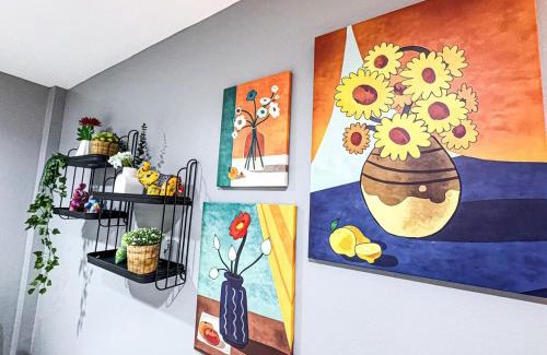 Phra Khanong Nuea Villa | NEW! MAX 20 People, 300m to Phra Khanong BTS , Thonglo, Em District, Terminal 21,12Bed, 5Bath