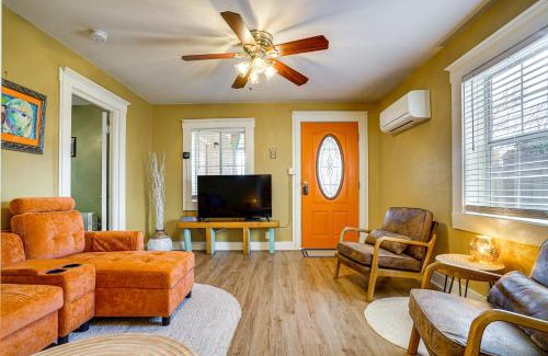 Truth or Consequences House | New Mexico Cottage Hot Springs Fed Tub On-Site