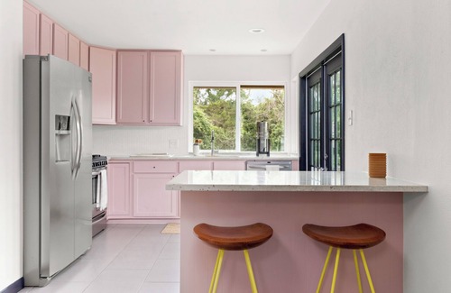 East Congress House | NEW! Mid Century Gem - Office, Sleeps 6, Private