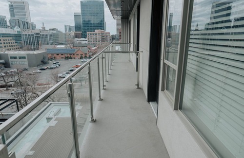Downtown Salt Lake City Apartment | NEW Minimalist & Clean Apt in Downtown SLC