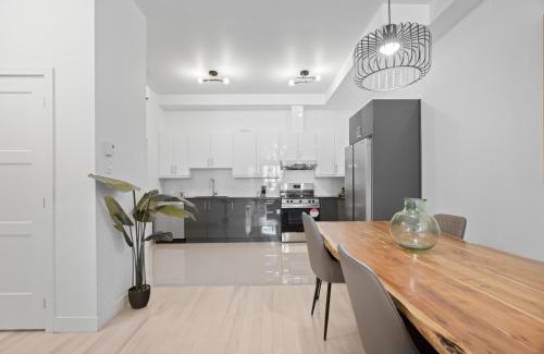 La Petite-Patrie Apartment | New Modern 2bdr Apartment in Little Italy Unit 202