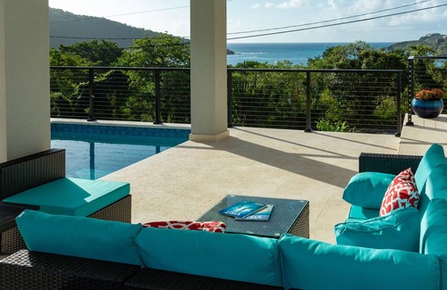 Fish Bay Villa | New Modern 4 bedroom villa in Fish Bay! Easy access!