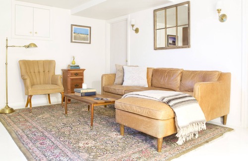 Irvington Apartment | New, Modern Chef's Dream in Historic Turret House in Irvington!