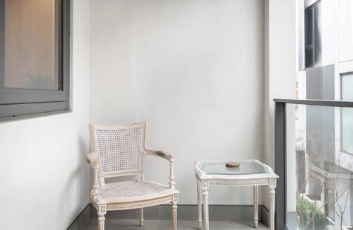 Toorak House | New Modern Design 3B2B House+Parking near Toorak 2