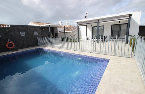 Campano House | new modern holiday home with very nice private pool and barbecue in quiet surrounding for 6-8 persons, with WiFi and aircon