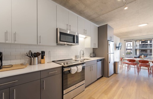 River North Hotel | New & Modern Lux City Escape