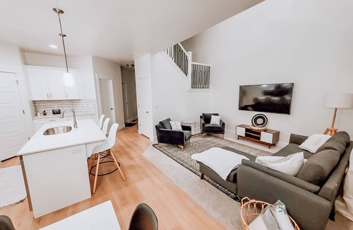 Lehi House | New Modern Luxurious Townhome in Silicon Slopes