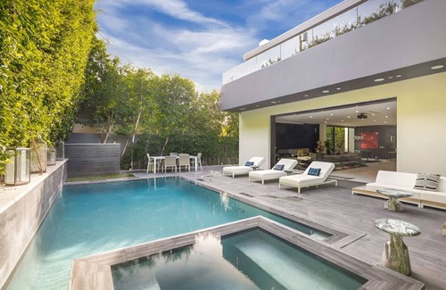 Melrose House | NEW Modern Oasis off Melrose - Rooftop - Pool