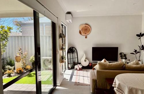 Morley Apartment | New Modern Retreat Steps from Shops & Eats