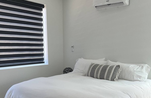 St. Elmo Improvement League House | New Modern Townhome in St Elmo! Minutes to downtown, Southside, & Northshore