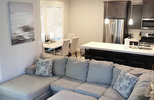 Millcreek House | New Modern Twin Home, Pet Friendly, Close to Airport, Downtown, Resorts and more