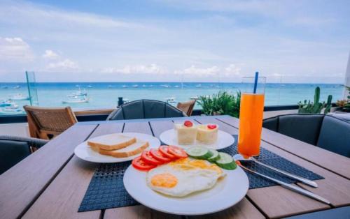 Phu Quy Hotel | New Moon Hotel Phu Quy