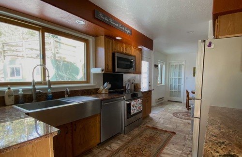 Florissant House | New Mountain Playground - 4 bds, Sleeps 8